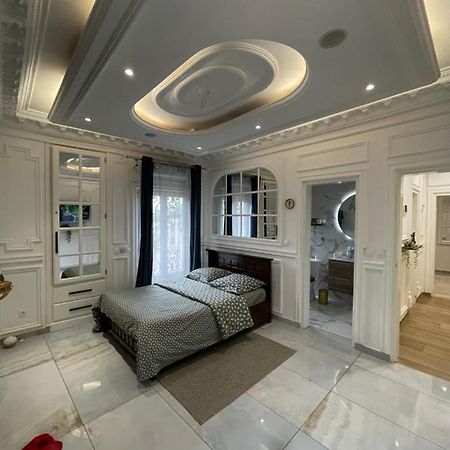 Eve Home Yaounde Luaran gambar
