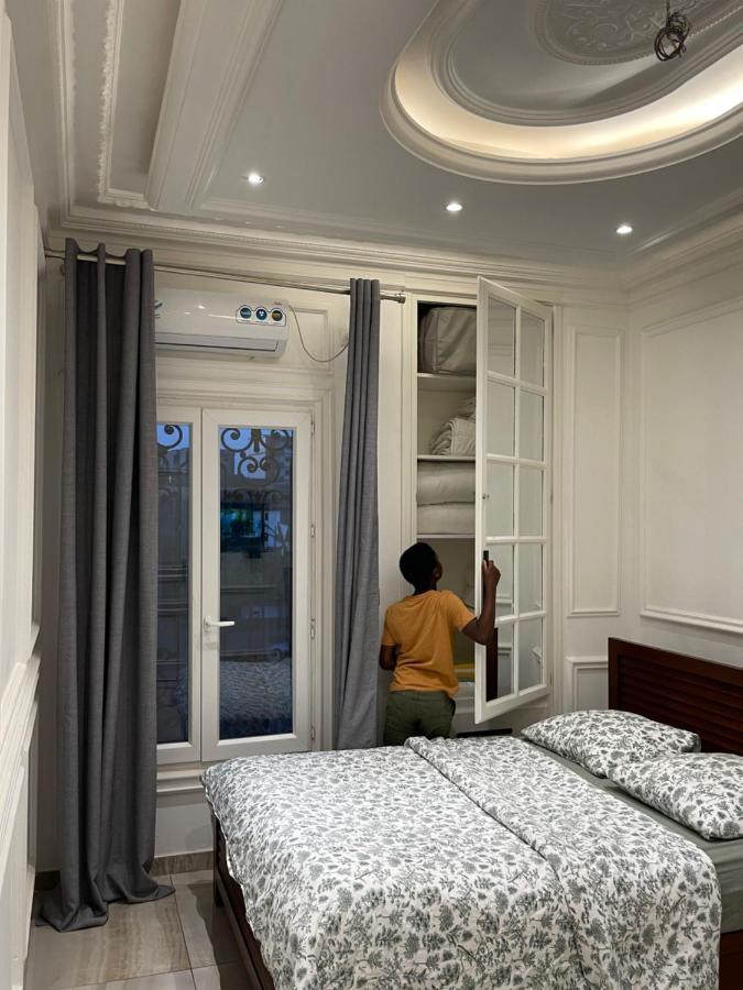 Eve Home Yaounde Luaran gambar
