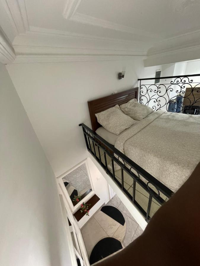 Eve Home Yaounde Luaran gambar