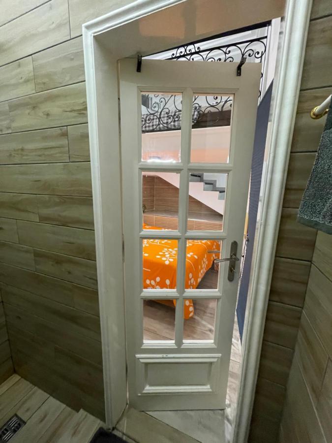Eve Home Yaounde Luaran gambar